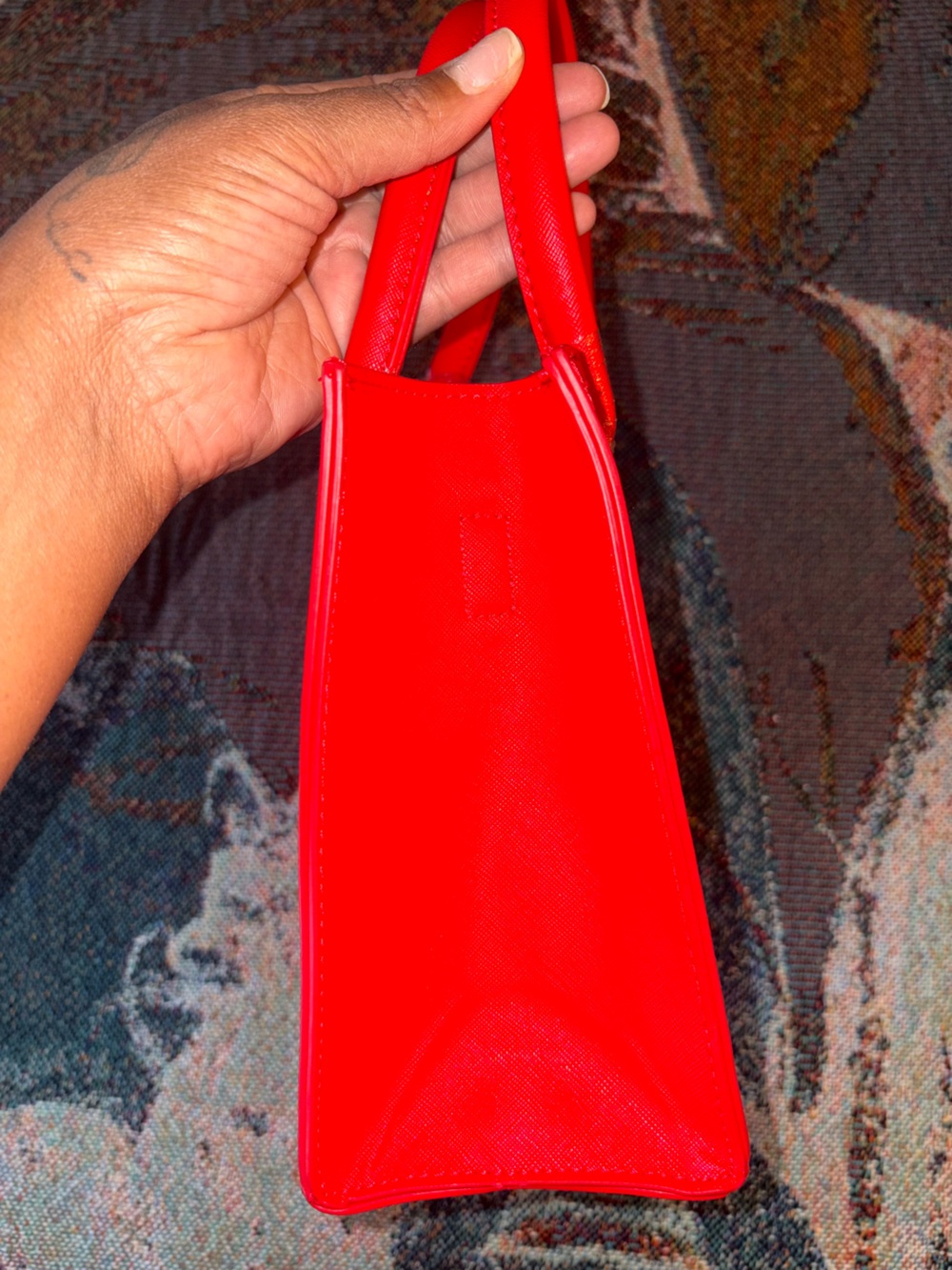 I Speak Designer Mini Handbag in Bright Red with White Detail - Picture 3 of 6